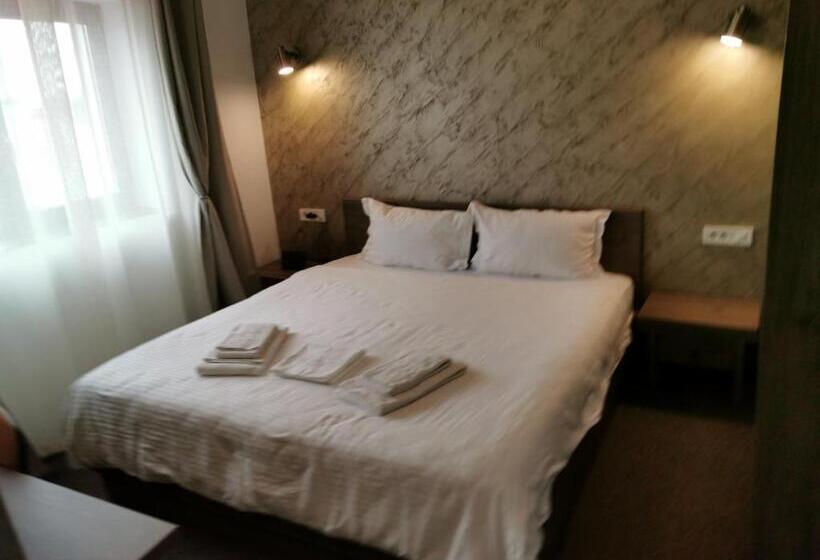 پانسیون Dnt House & Spa