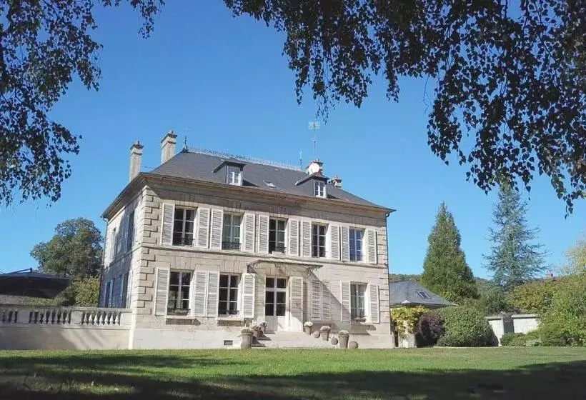 Majatalo Le Baptistère   Adults Only