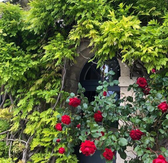 פנסיון Le Baptistère Adults Only