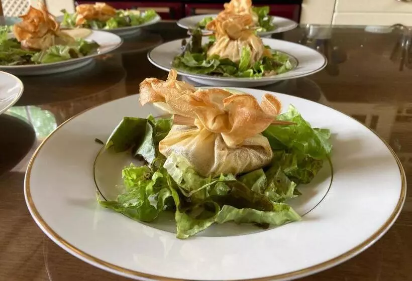 ペンション Le Colombier De Hanches   Teritoria