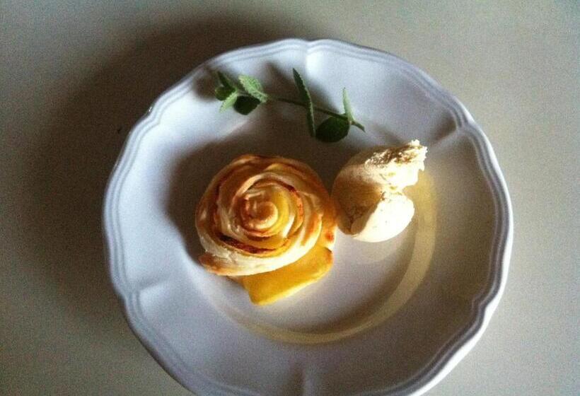 פנסיון Le Colombier De Hanches   Teritoria