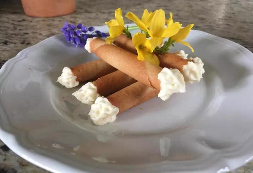 ペンション Le Colombier De Hanches   Teritoria