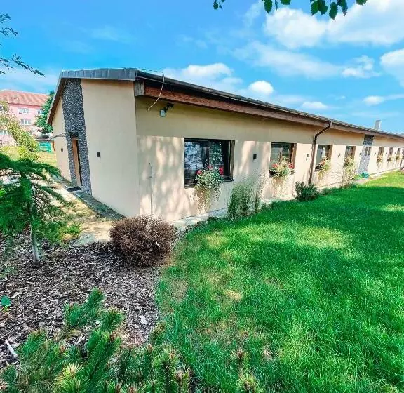 Majatalo Penzion Black Hole