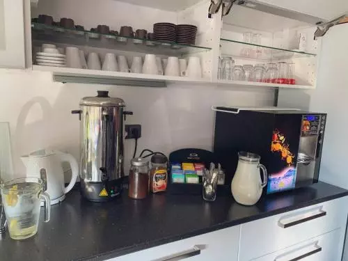 Majatalo Penzion Black Hole