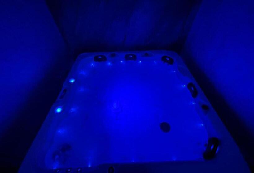 פנסיון River Star