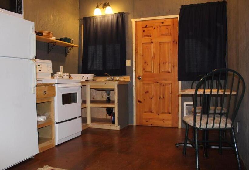 Woodlands Fishin Resort