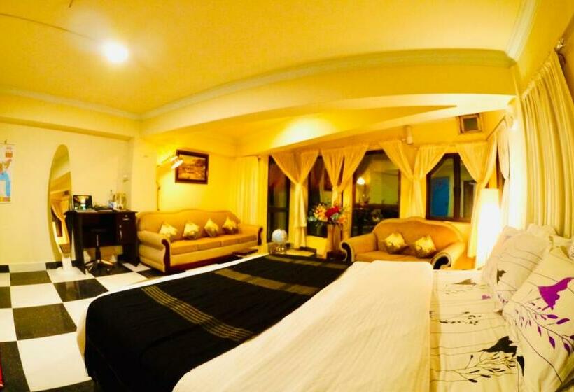 تختخواب و صبحانه Aizawl