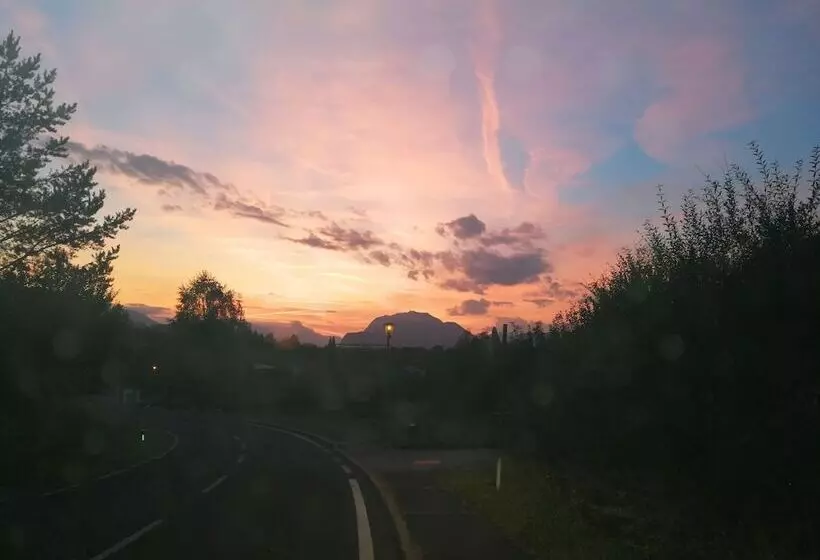 Aamiaismajoitus (B&B) Bergbude