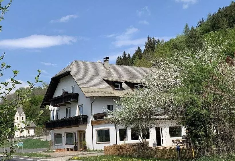 Aamiaismajoitus (B&B) Bergbude