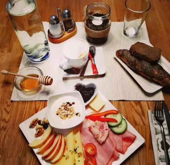 Aamiaismajoitus (B&B) Gästehaus Weitblick