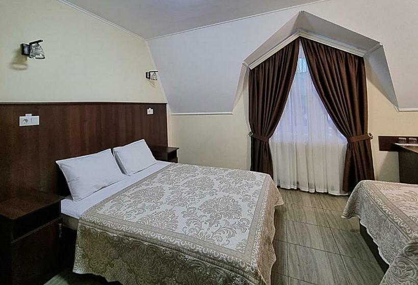 Hotel готель валерія