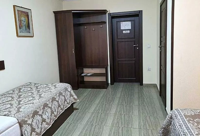 ホテル готель валерія