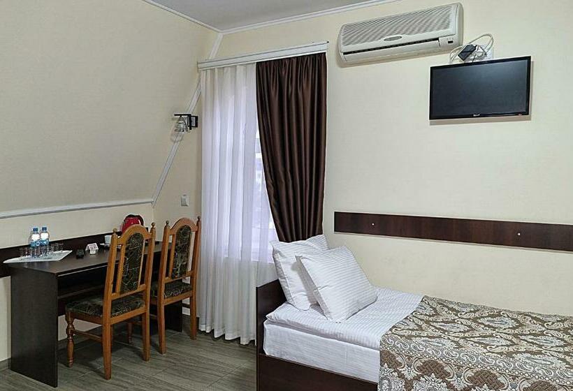 Hotel готель валерія