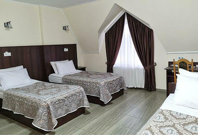 Hotel готель валерія