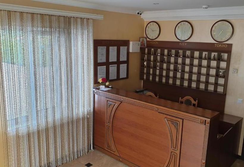 Hotel готель валерія