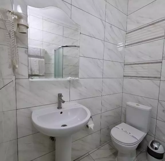 ホテル готель валерія