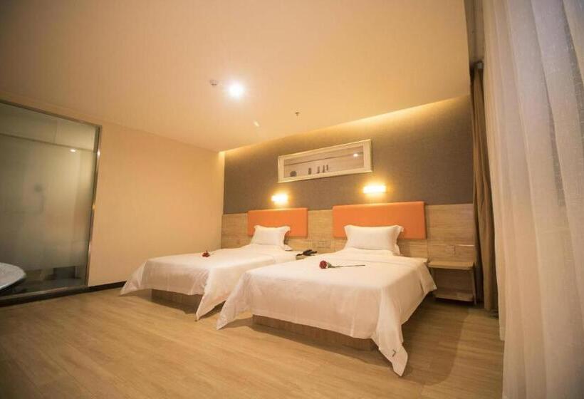 酒店 7days Premium Yizhou Train Staiton Branch