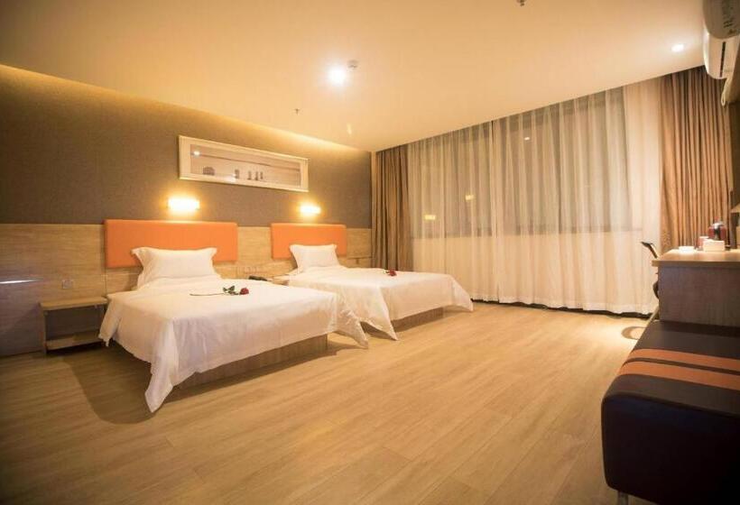 酒店 7days Premium Yizhou Train Staiton Branch