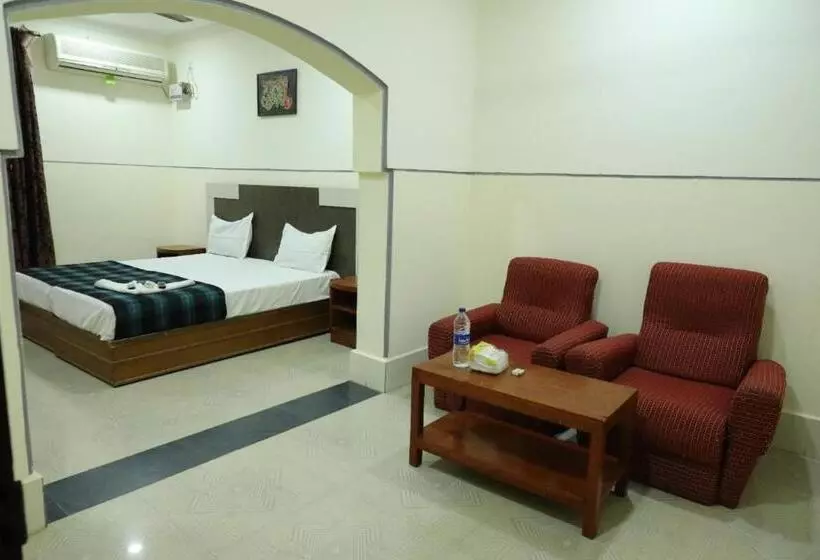 Hotelli Dream World Boarding & Lodging