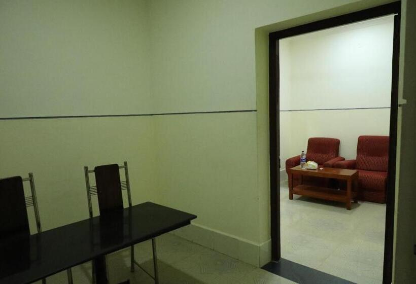 فندق Dream World Boarding & Lodging