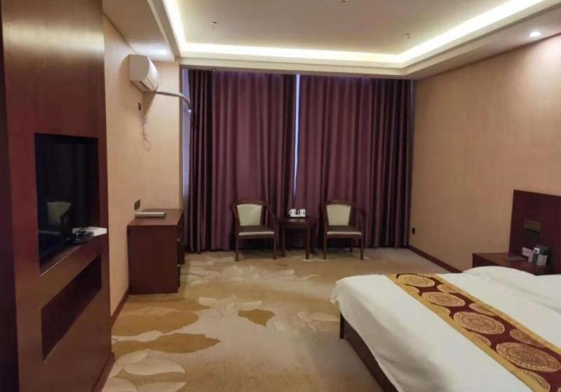 Отель Greentree Alliance Xinjiang Tacheng Yumin County Honghua Road