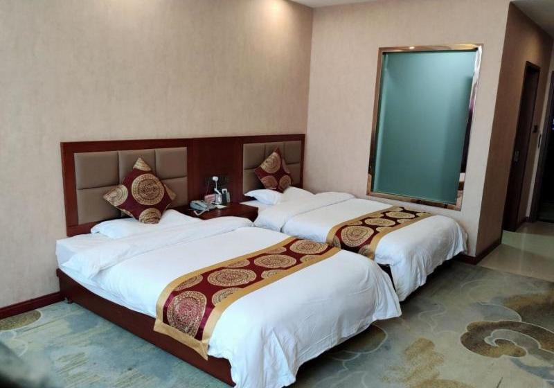 Отель Greentree Alliance Xinjiang Tacheng Yumin County Honghua Road