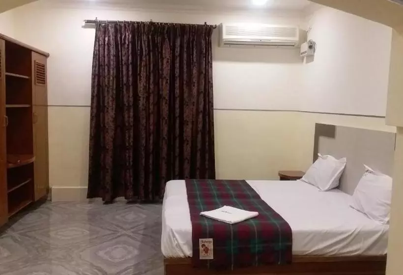 Hotelli Dream World Boarding & Lodging