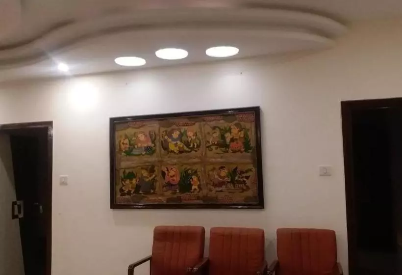 Hotelli Dream World Boarding & Lodging