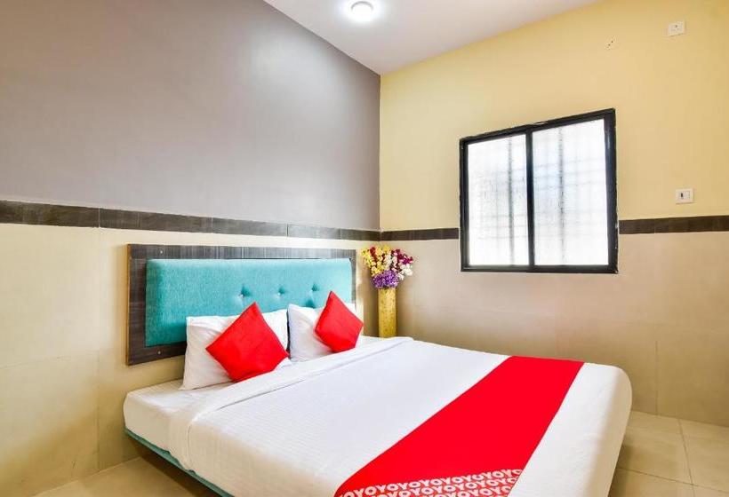 Hotelli Oyo 71301  Karemore Celebration