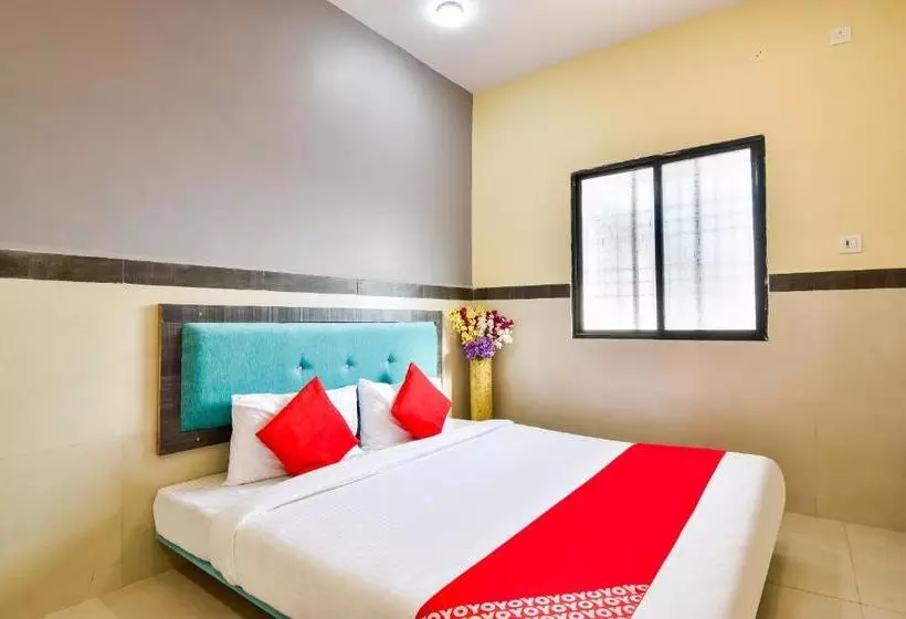 Hotelli Oyo 71301  Karemore Celebration