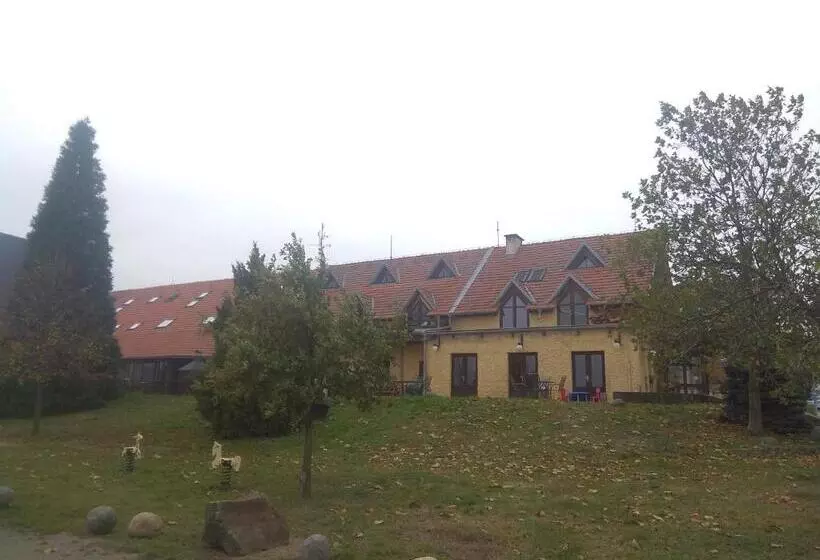 ホテル Statek Olšany