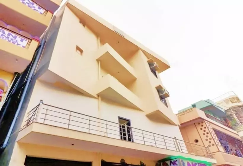 Station View Mughalsarai By Shrigo Hotels