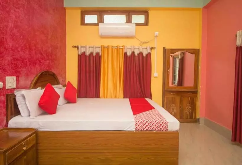 ホテル Vaccinated Staff  Oyo 60869 Sandhana Homestay