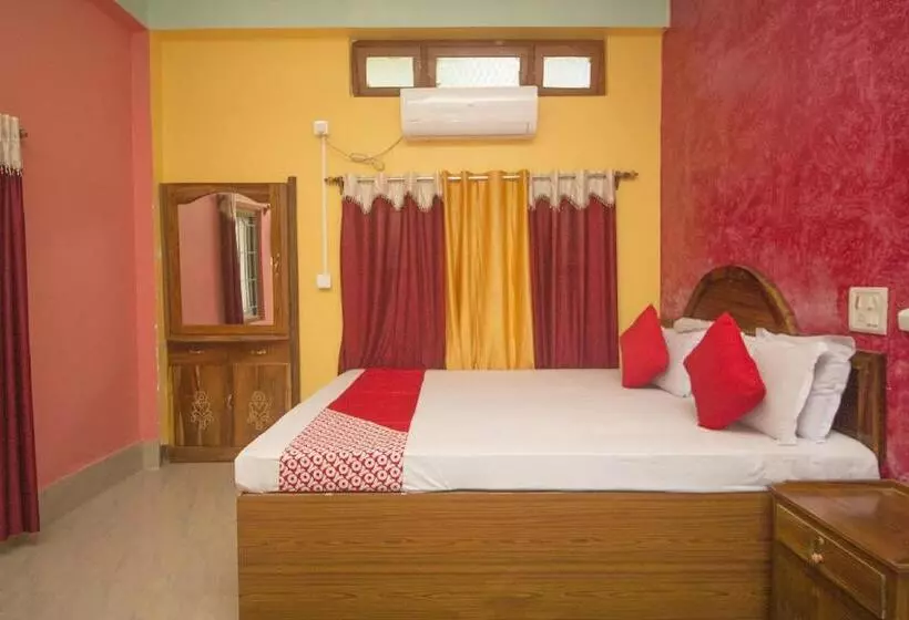 ホテル Vaccinated Staff  Oyo 60869 Sandhana Homestay