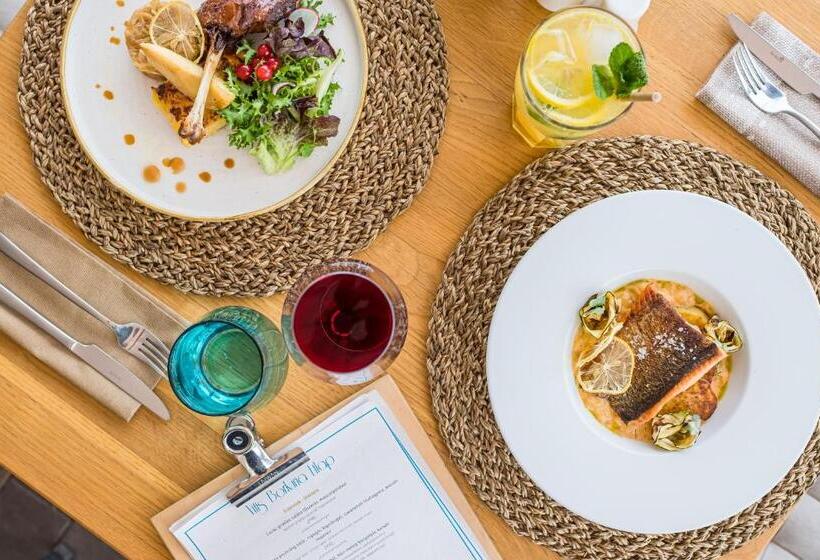 호텔 Vitis Kúria 7171 Balatonrendes