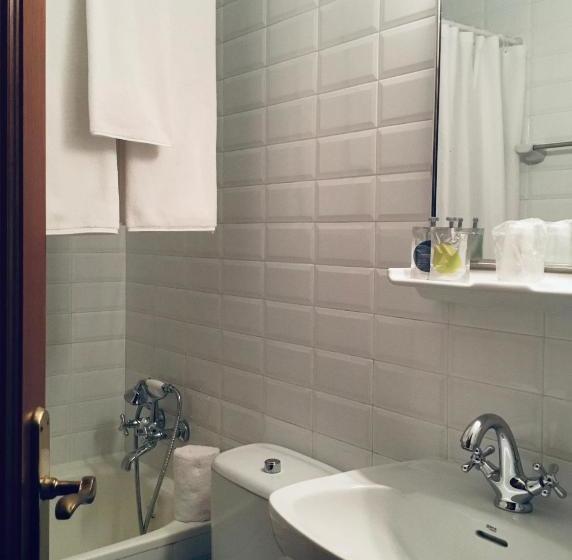 펜션 Hostal Can Maret