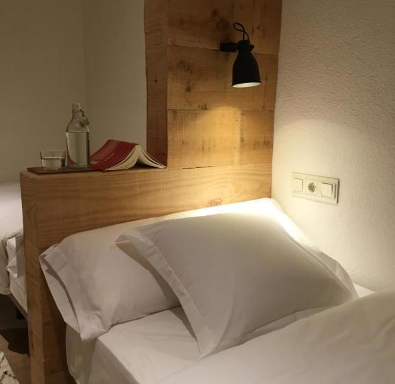 펜션 Hostal Can Maret