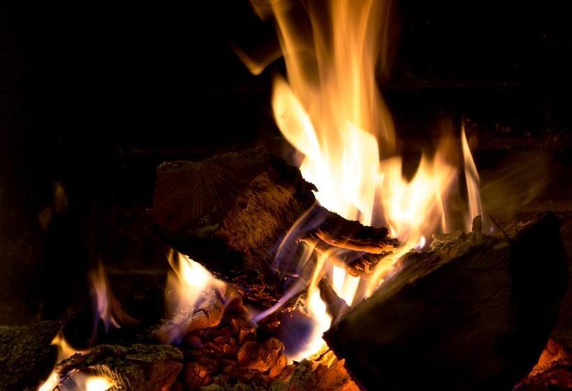 펜션 Hostal Can Maret