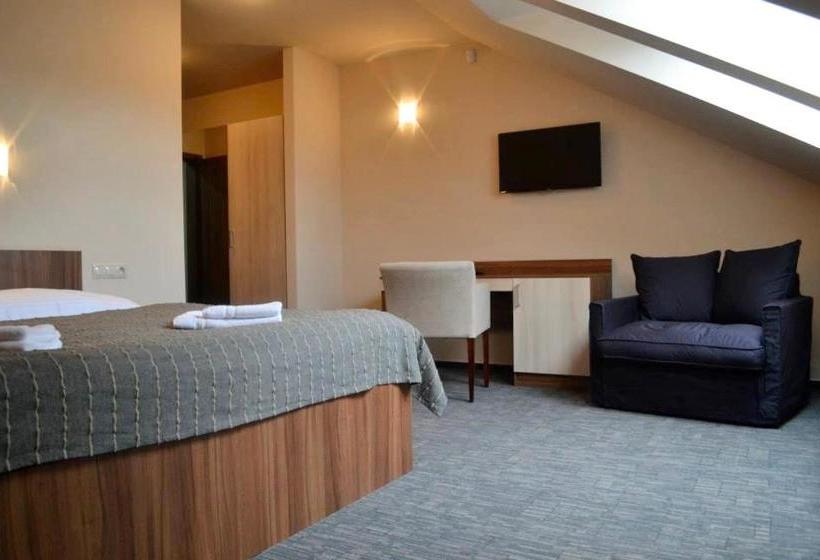 膳宿费 Penzion Lipa