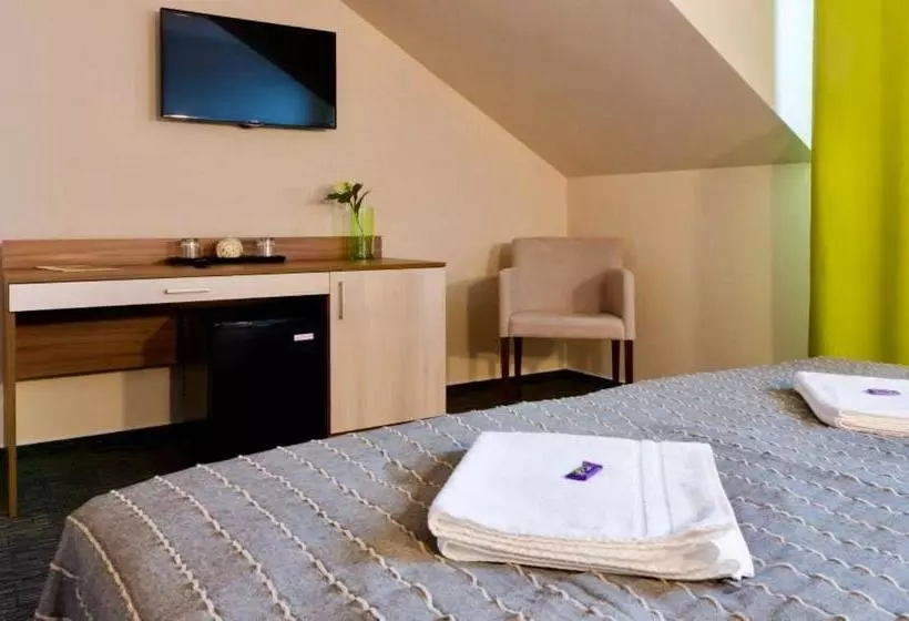 ペンション Penzion Lipa