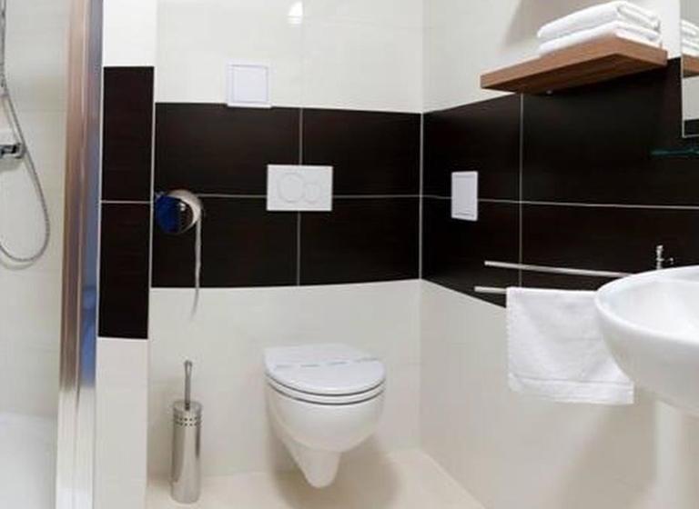 膳宿费 Penzion Lipa