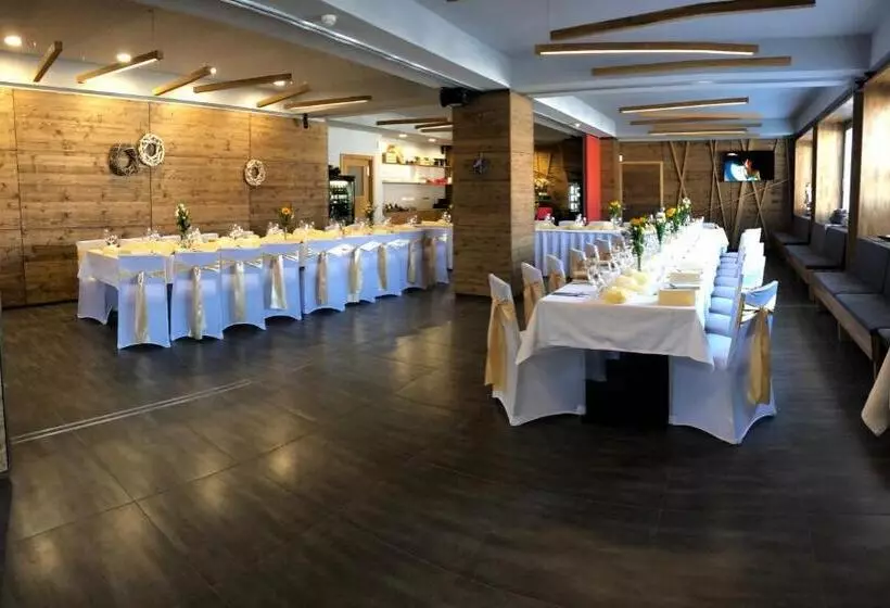 ペンション Penzion Lipa