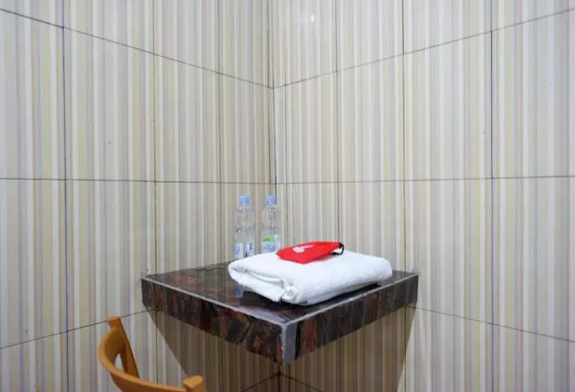 ペンション Reddoorz @ Wangi Wangi Island Wakatobi