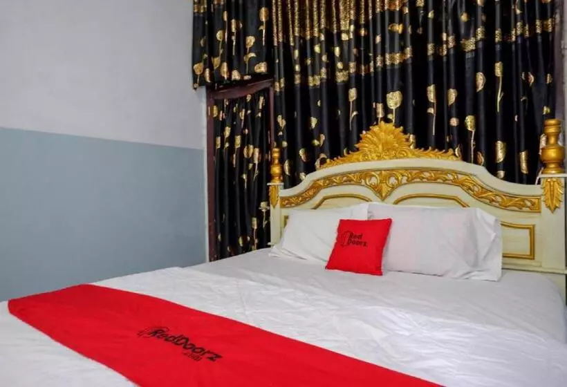 ペンション Reddoorz @ Wangi Wangi Island Wakatobi