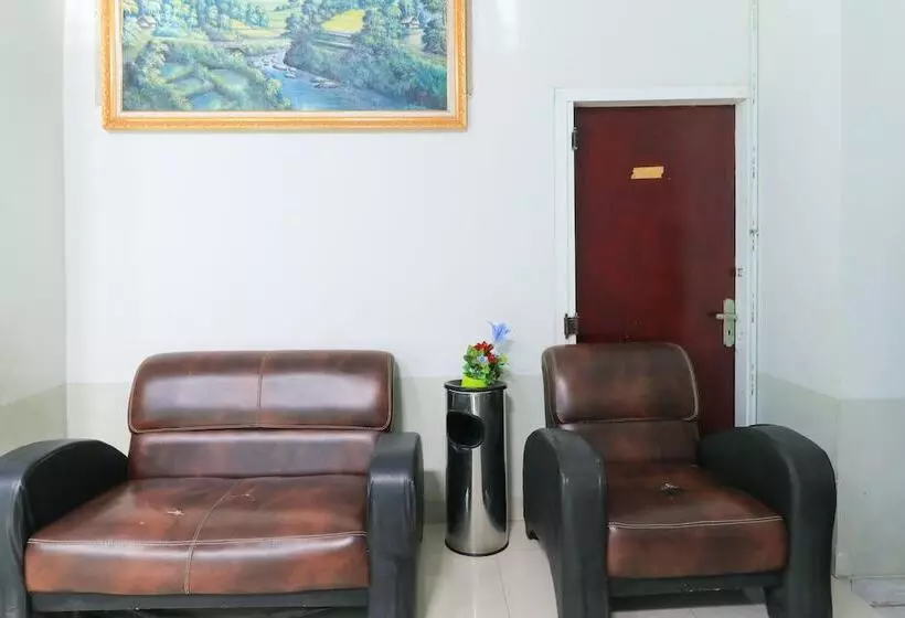 Majatalo Wisma Lanraki