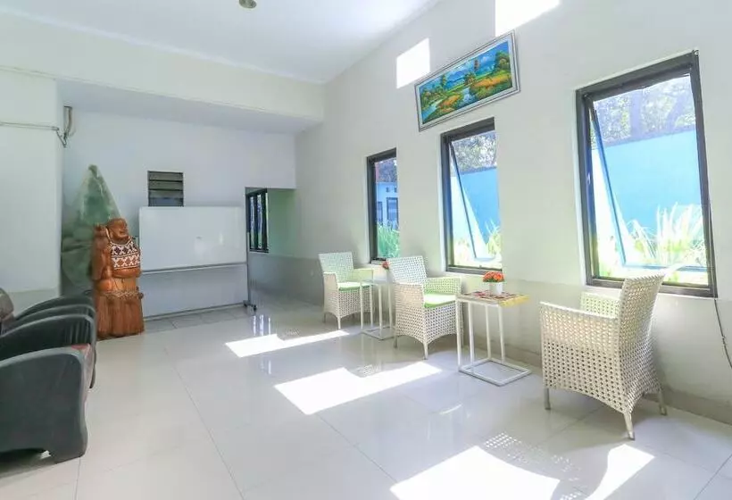 Majatalo Wisma Lanraki