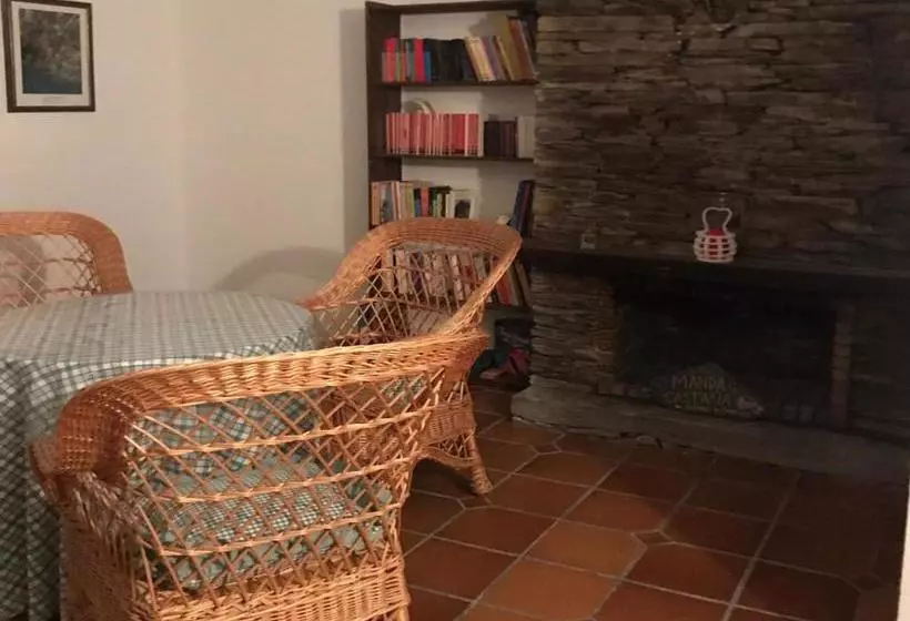 Retkeilymaja Casa Ferreiro