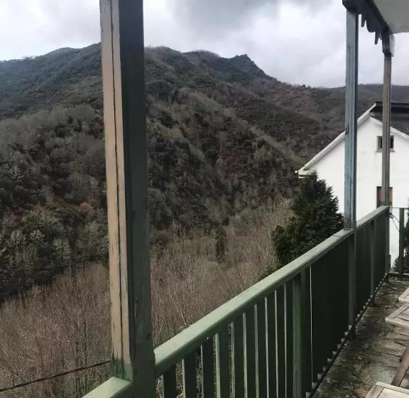 Retkeilymaja Casa Ferreiro