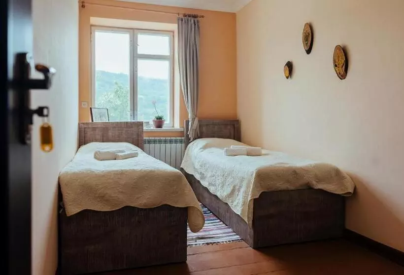 Retkeilymaja Chamich Guesthouse