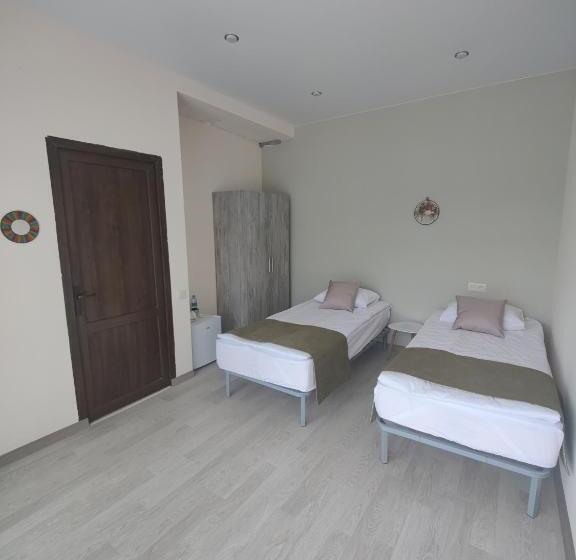 Hostel Chamich Guesthouse